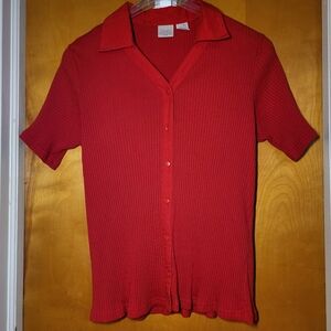 Red, Ribbed, Short-Sleeve Button-Down, Fitted Shirt